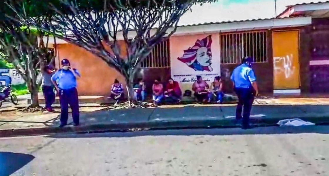 Foto: Umstelltes Bürogebäude des Movimiento María Elena Cuadra