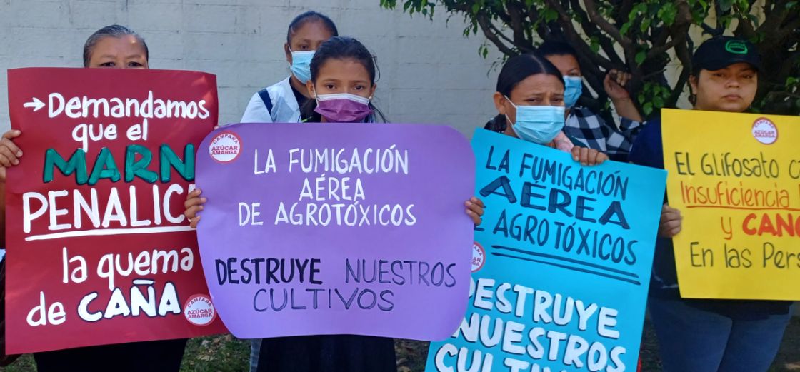 Protest für Umwelt- und Gesundheitschutz vor Umweltministerium in San Salvador, El Salvador; Foto Rhina Guevana 