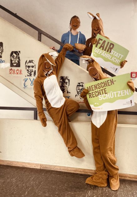 Schulstreik für Genuss ohne Gift im Gymnasium Stranberg.