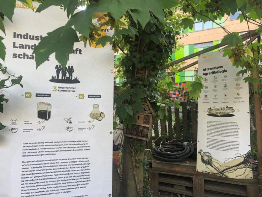 Beispiel: Outdoor Beispiel: Outdoor - Beispiel: Outdoor Banner der Ausstellung