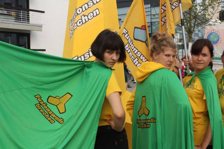 Fusionswelle brechen, Protest Bayer Hauptversammlung in Bonn 2018