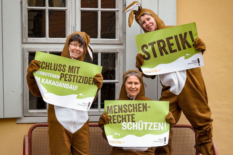 Osteraktion 2023 im Weltladen Greifswald