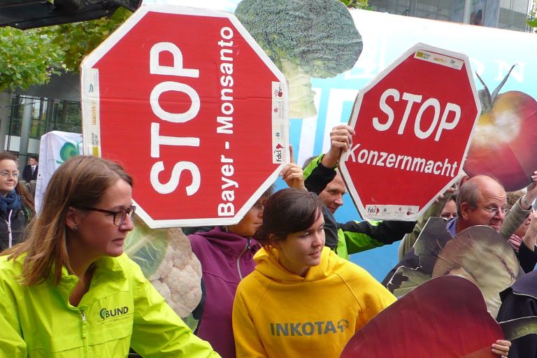 Bayer-Monsanto weltweit genehmigt, doch wir sagen: STOP!